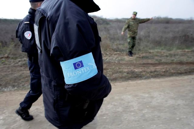 FRONTEX on the border between FYROM and Greece