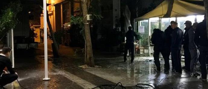 Germans invited by Greek fascists beaten up in a restaurant