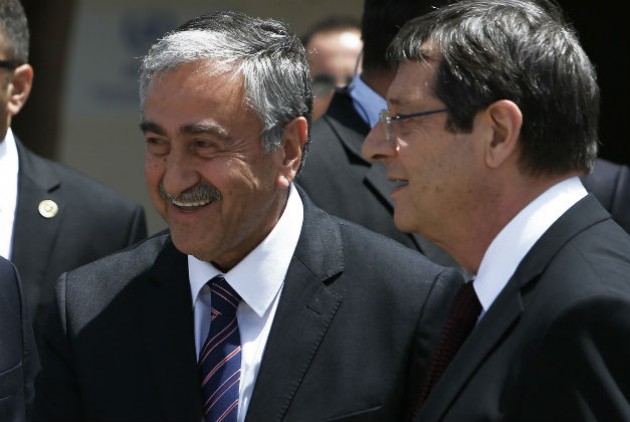 EU Commission: We would do everything to facilitate the Cyprus peace talks