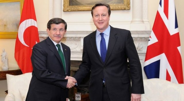 Davutoglu and Cameron exchange views on Syria, ISIS and Cyprus