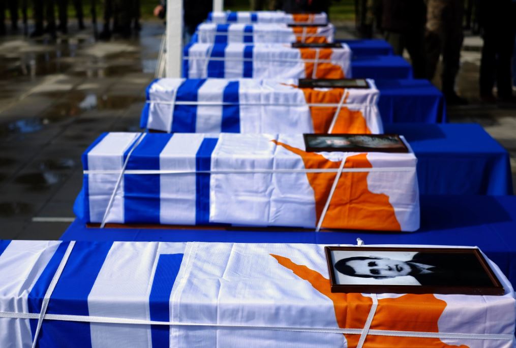 Remains of Greek officers delivered to Greece