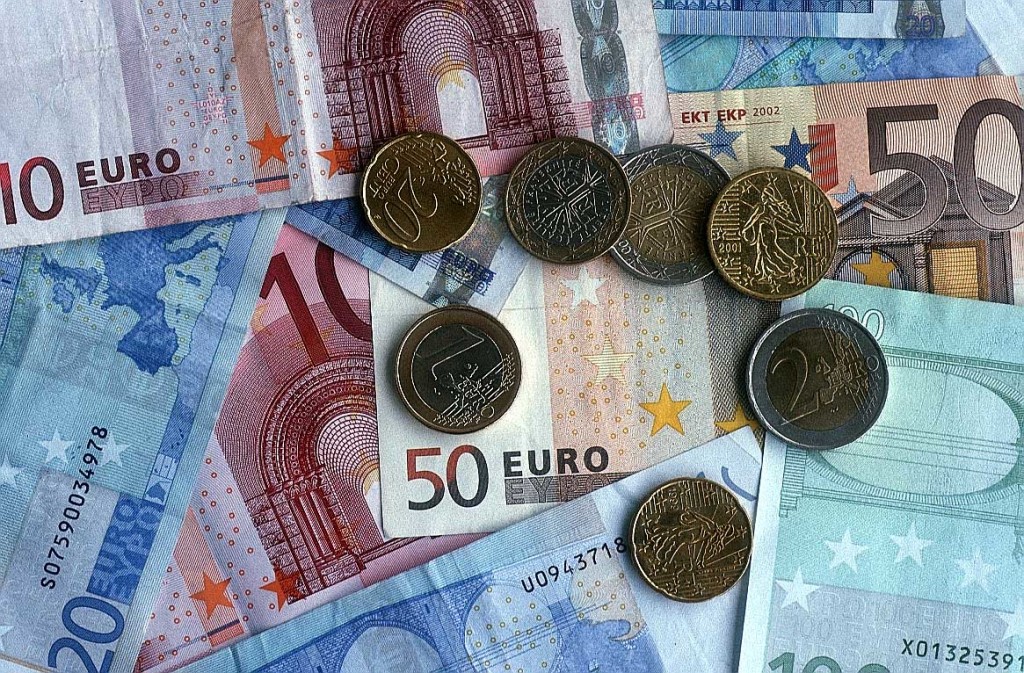 FDI in Bulgaria in January-November 2015 was 1.47B euro