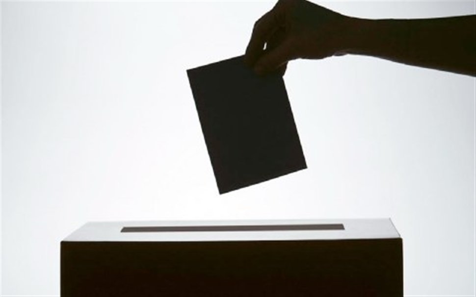 Are Greeks so volatile or are the polls misleading?