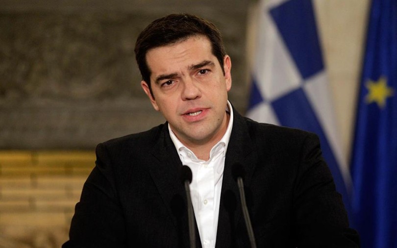 Tsipras calls political party leaders’ meeting to discuss refugee crisis
