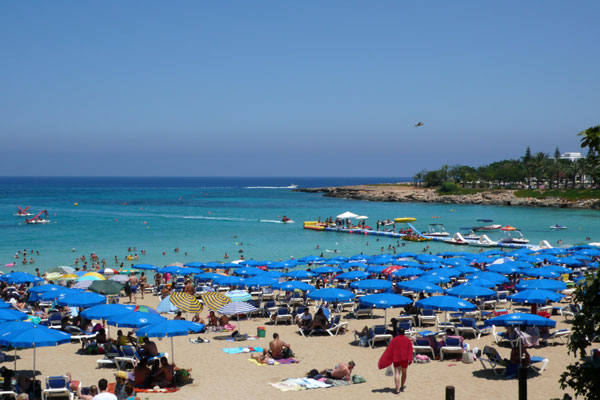 Revenue from tourism up by 26% in November 2015