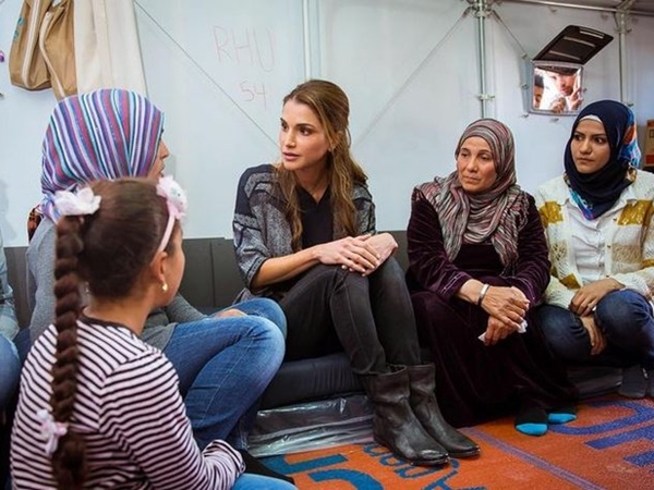 Mytilene: Queen Rania sends message of compassion