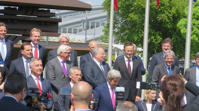 Nikos Kotzias had series of contacts with his counterparts from Turkey, Italy, Dutch and FYROM