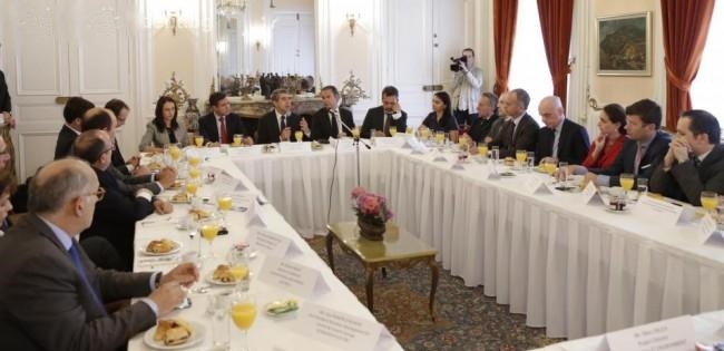 Plevneliev: French firms should choose Bulgaria as outsourcing destination
