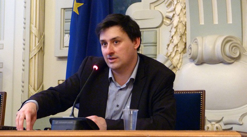 R. Godin: A debt restructuring is necessary