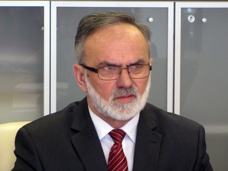 Parents to sue RS Education Minister