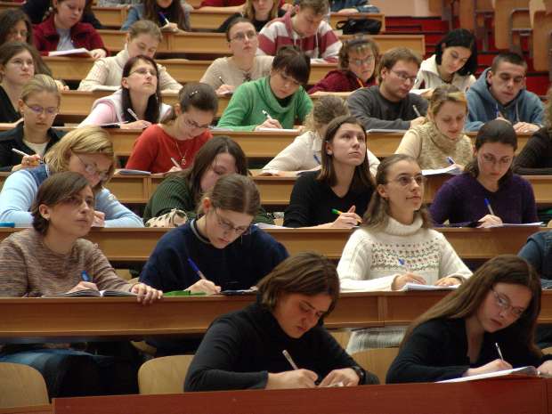 President Iohannis: A classification of universities should support any future educational reform