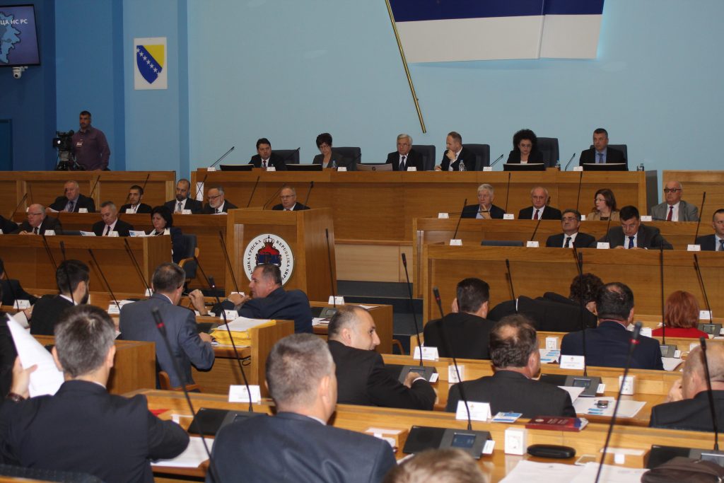 Referendum commission report adopted