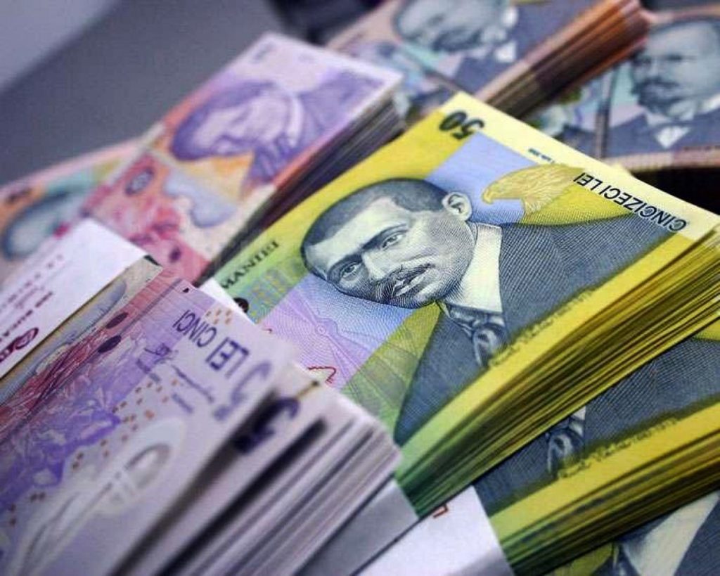 Trade balance deficit, up by almost 28pct, to 6.13 billion euro, in first eight months
