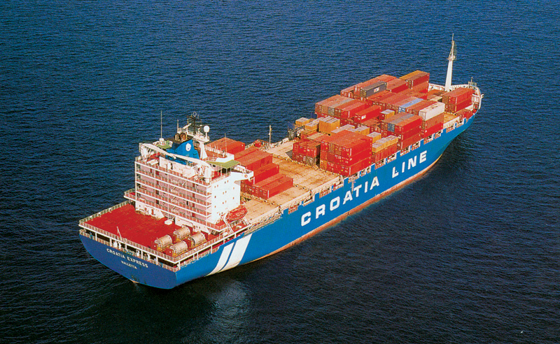 Exports and Imports Grow in First Seven Months of the Year