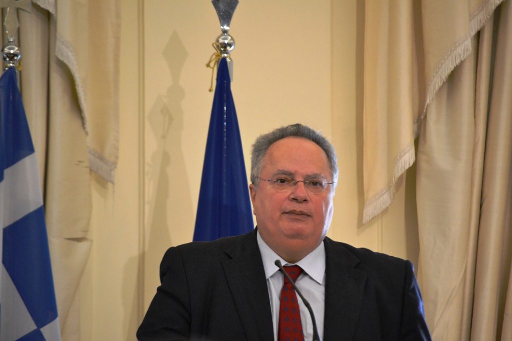 Στις Βρυξέλλες ο Νίκος Κοτζιάς για να συμμετάσχει στο ΣΕΥ της ΕΕ.