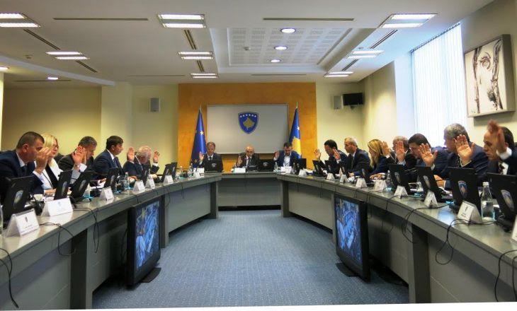 Budget triggers debates within governing coalition parties in Kosovo