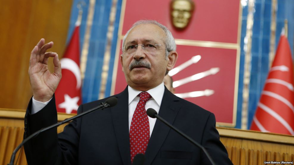 ‘Those who affirm charter betray the public’: CHP leader