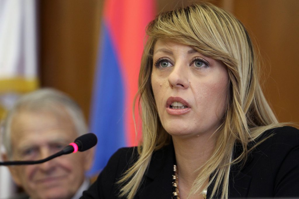 EU to open new chapters in talks with Serbia