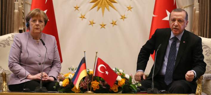 Merkel tells Erdogan to respect Human Rights