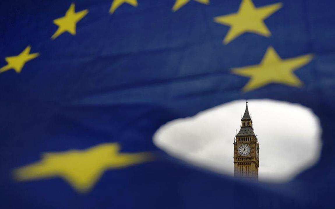 EU 27 include arrangement on citizens living in UK Bases in Cyprus, in Brexit negotiation principles