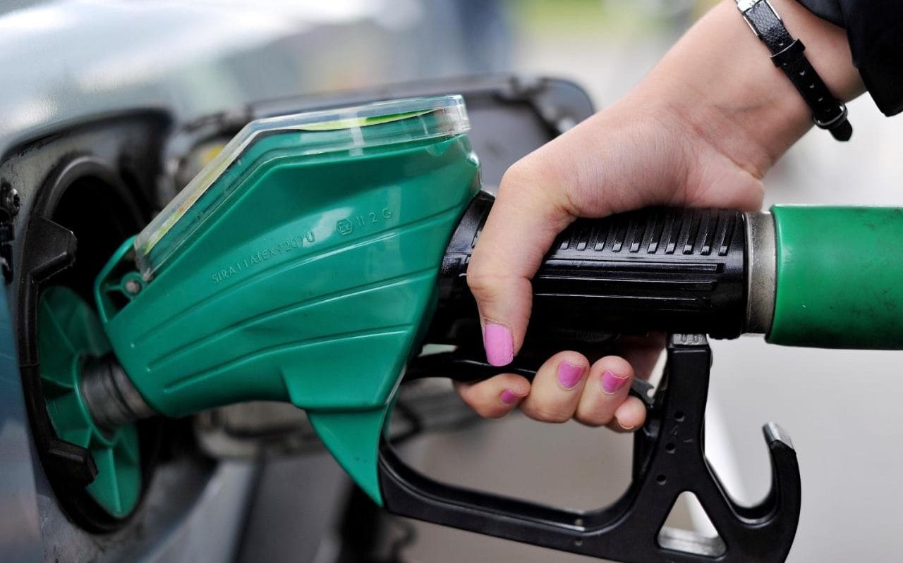 Government renews licenses for petrol stations, prices expected to be affected