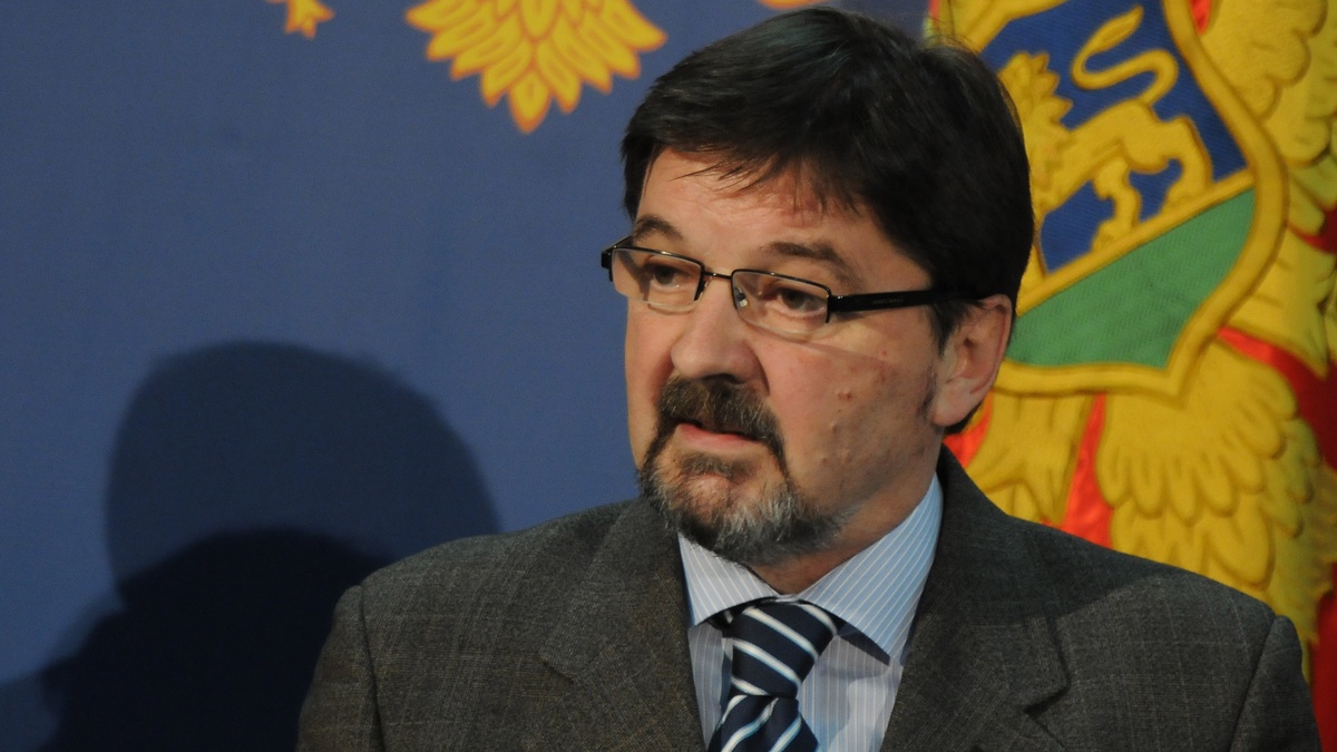 Montenegrin MP held at Moscow airport, set to be deported