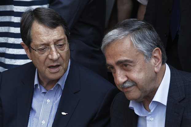 I don’t accept to discuss internal aspects first and then wait for a Turkish move on security, Anastasiades says