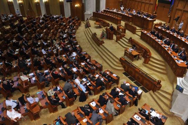 UDMR, PSD negotiations fail – Draft laws negotiated by Magyars in Parliament have been blocked
