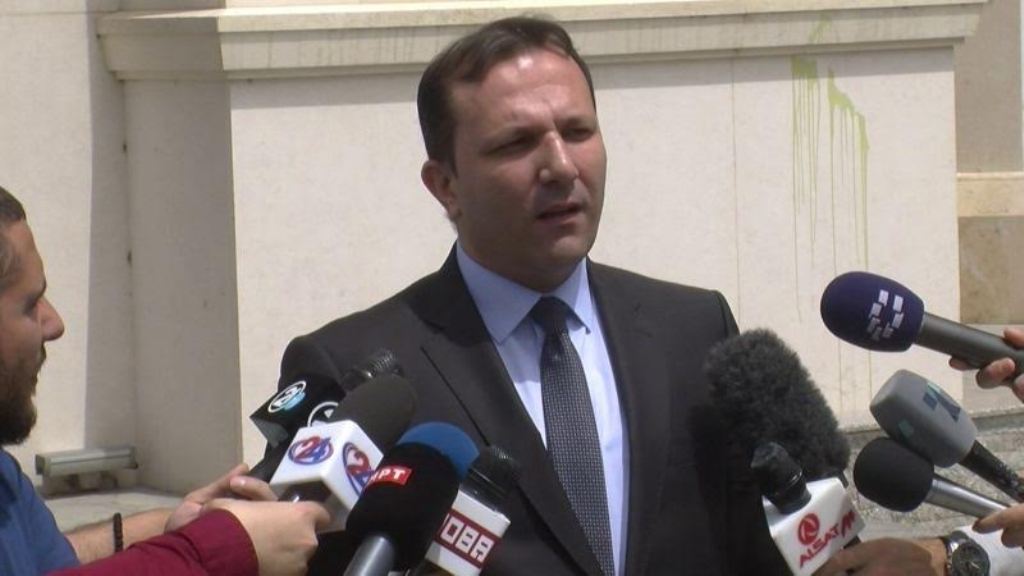 A fresh wave of refugees threatens the country, FYROM’s Interior minister says