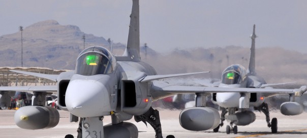 Bulgarian Defence Minister: Government to postpone talks on acquisition of new fighter jet