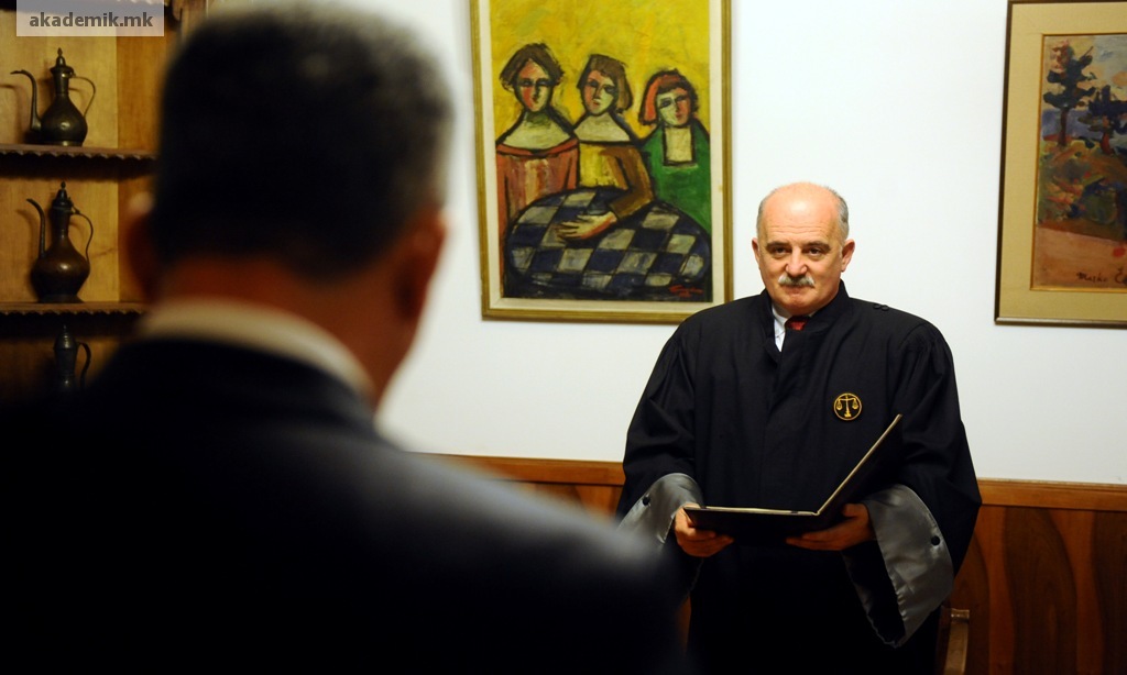 Parliament in FYROM to remove the public prosecutor