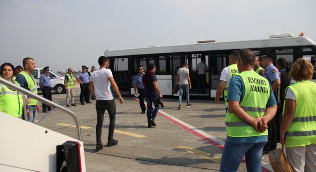 Campaign to deter people from seeking asylum in the EU is launched in Albania