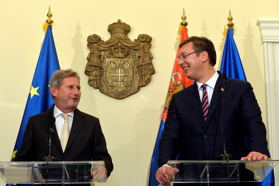 Commissioner Hahn pays visit to Serbia