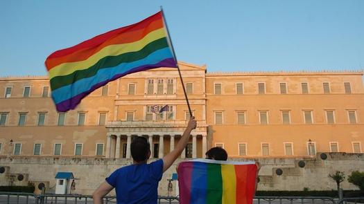 Greek “Yes” to gender-change bill, Article 3 on gender change age passed by Parliament