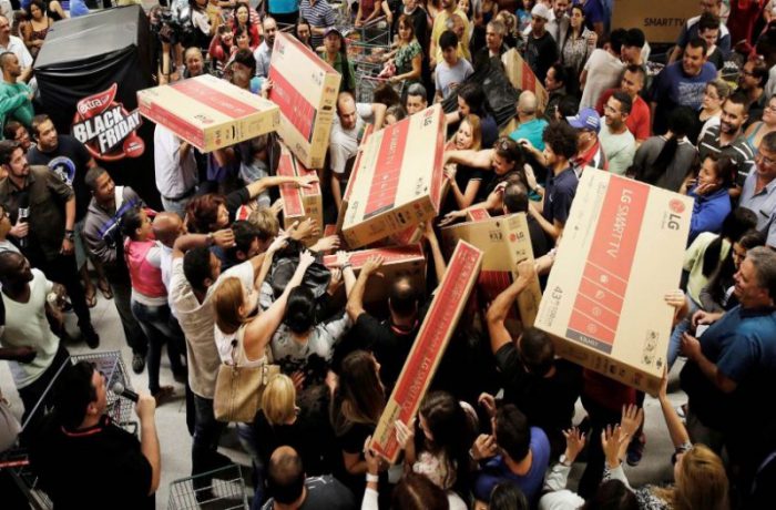Cypriot and Greek shoppers’ Black Friday frenzy