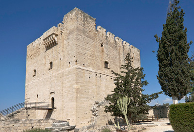 Purple lighting of castles and the Cyprus Museum on the World Prematurity Day
