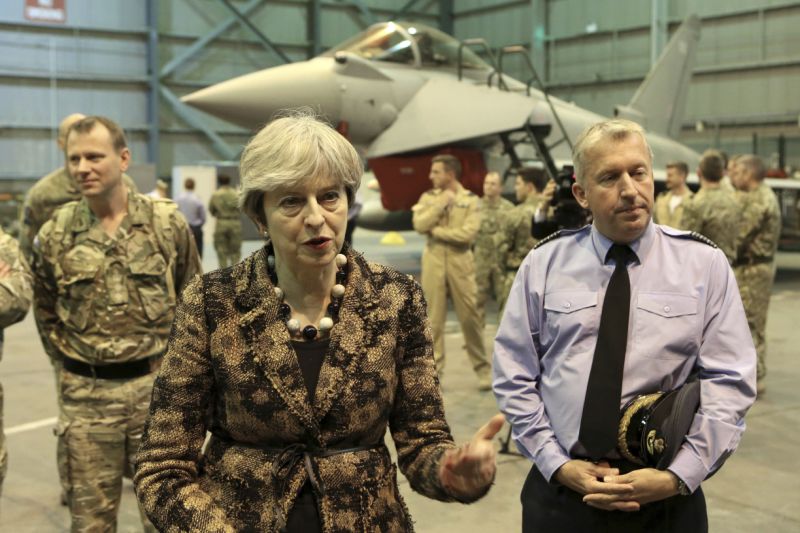 Cyprus: British premier visits Akrotiri Sovereign Base