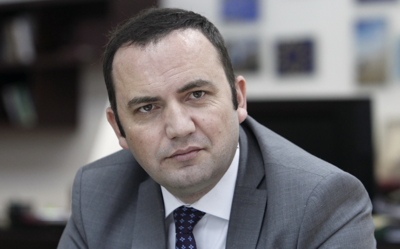 IBNA Συνέντευξη – Οσμάνι: Η εμπιστοσύνη μεταξύ Αθήνας και Σκοπίων, το κλειδί στην επίλυση τού ονόματος