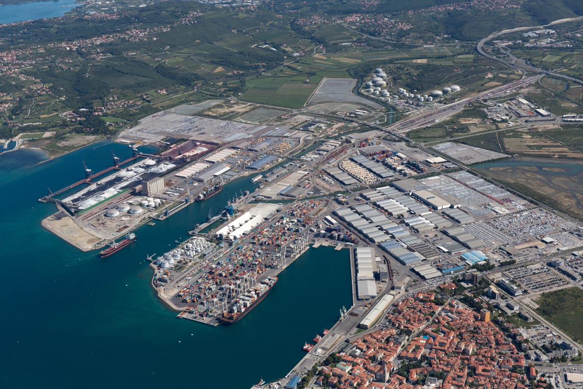 Slovenian government reaches agreement with the EC over Koper port