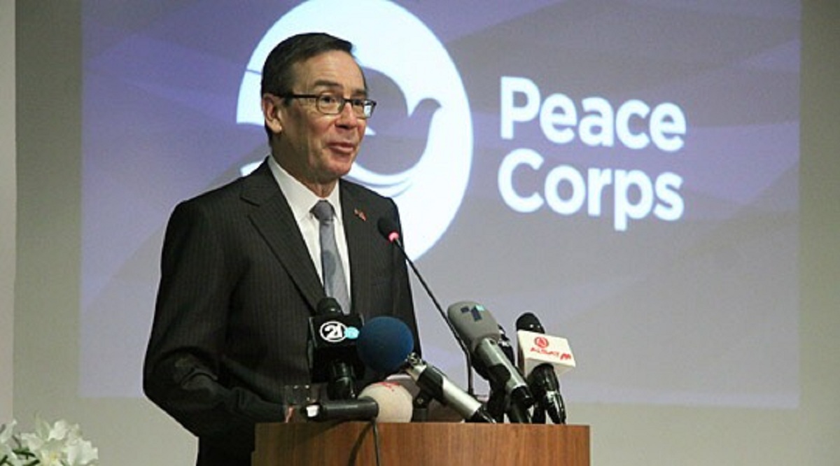 Baily: USA is interested for a solution of the name dispute
