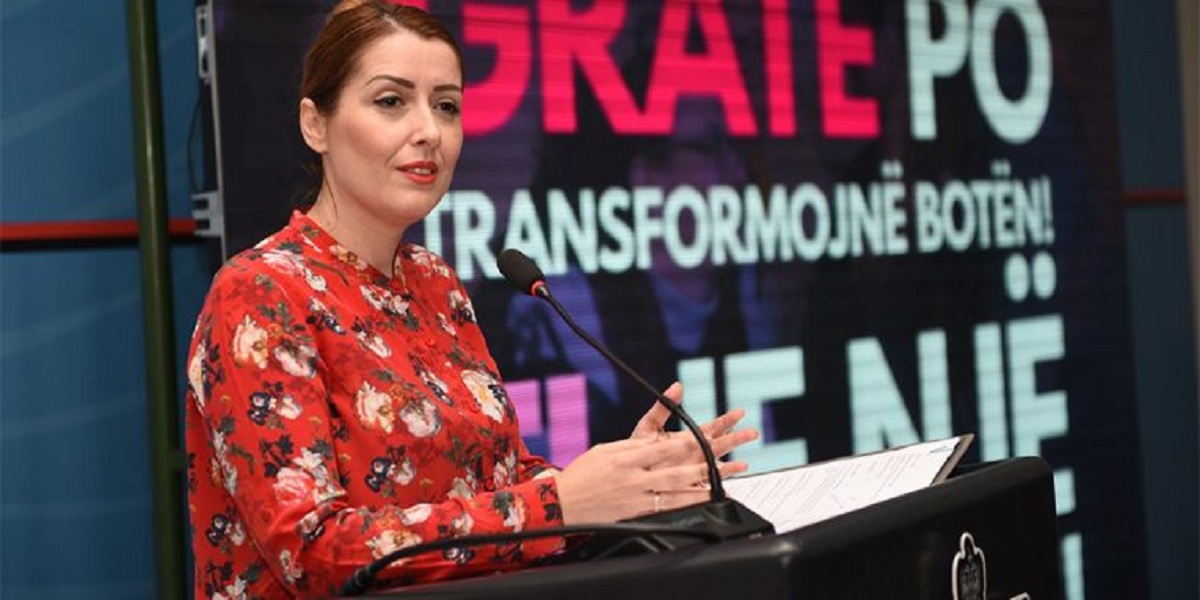 Albanian Health minister pledges pay rises for doctors