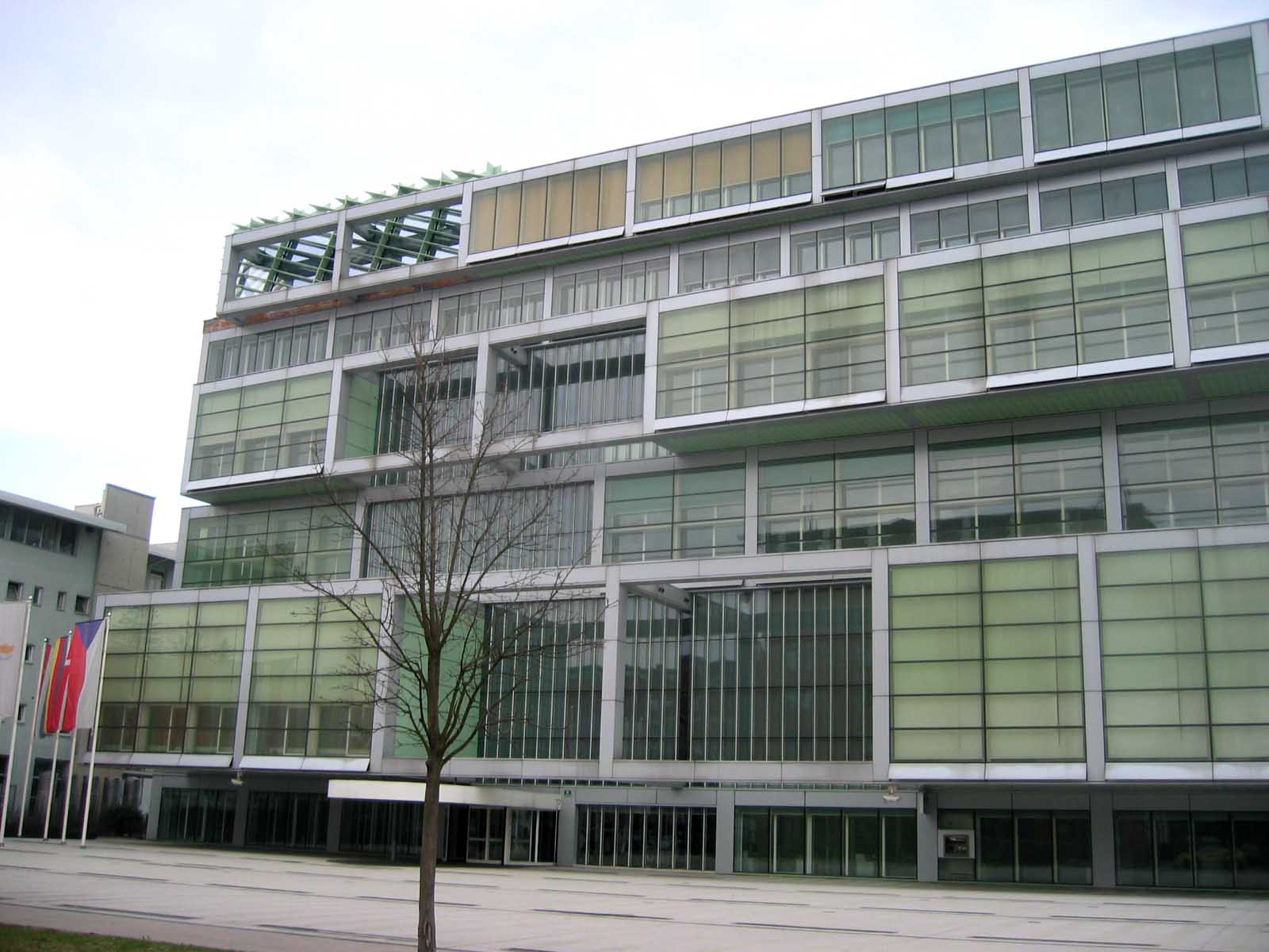 Slovenian GZ sees glitches in cross border services act