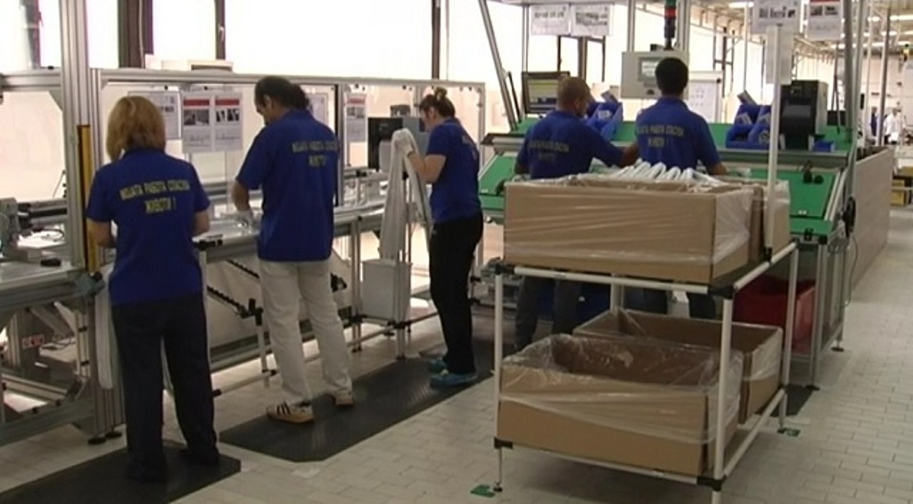 One in four people in FYROM works extra hours