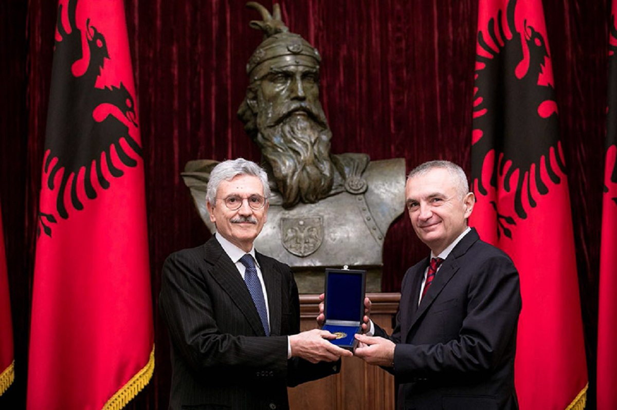 Former Italian PM, D’Alema is awarded “Mother Teresa” medal by the Albanian President
