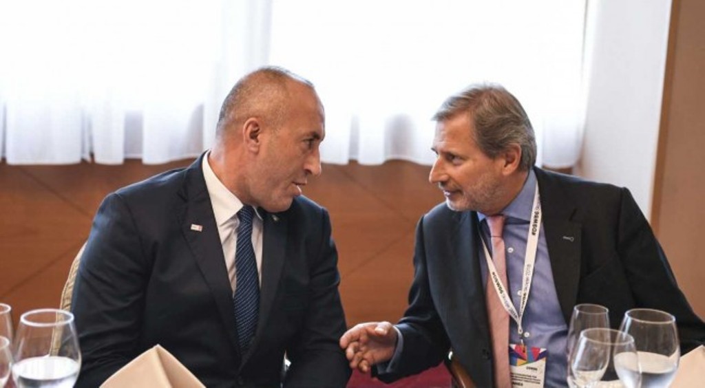Haradinaj meets Hahn in Skopje