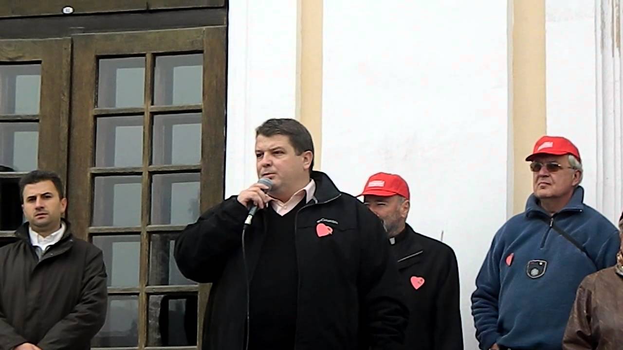 Investigation underway as Romanian politician commits suicide