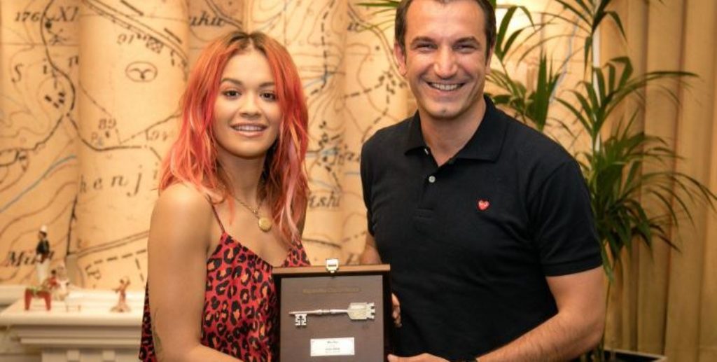 Rita Ora organizes a concert in Tirana