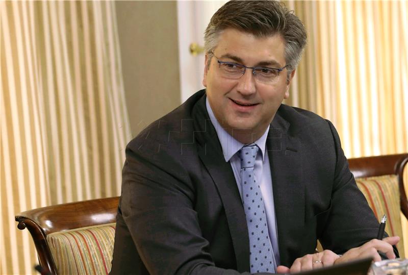 Croatian PM in practical support of regional development, speaks of increase in salaries