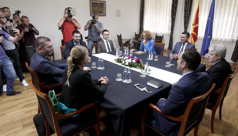 ΠΓΔΜ: Πρόοδος στη σύσκεψη των πολιτικών αρχηγών για το δημοψήφισμα