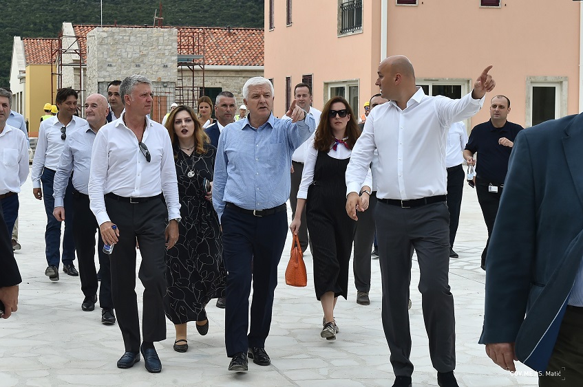 PM Marković satisfied and proud of the Portonovi project